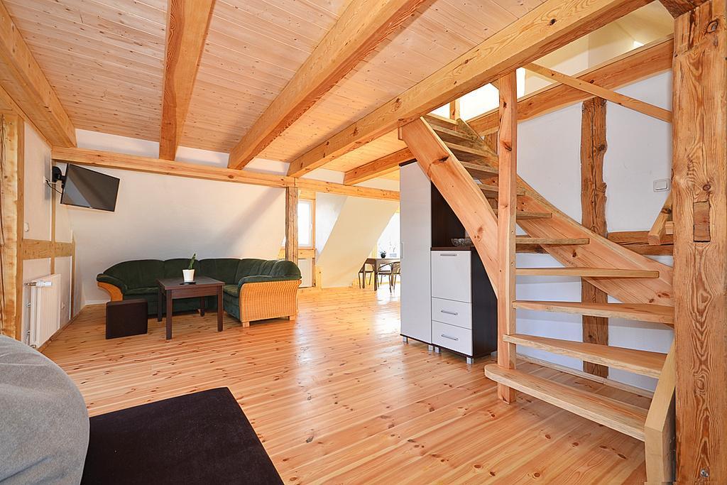 Bauernhof Nad Morzem I Jeziorem Dworek *